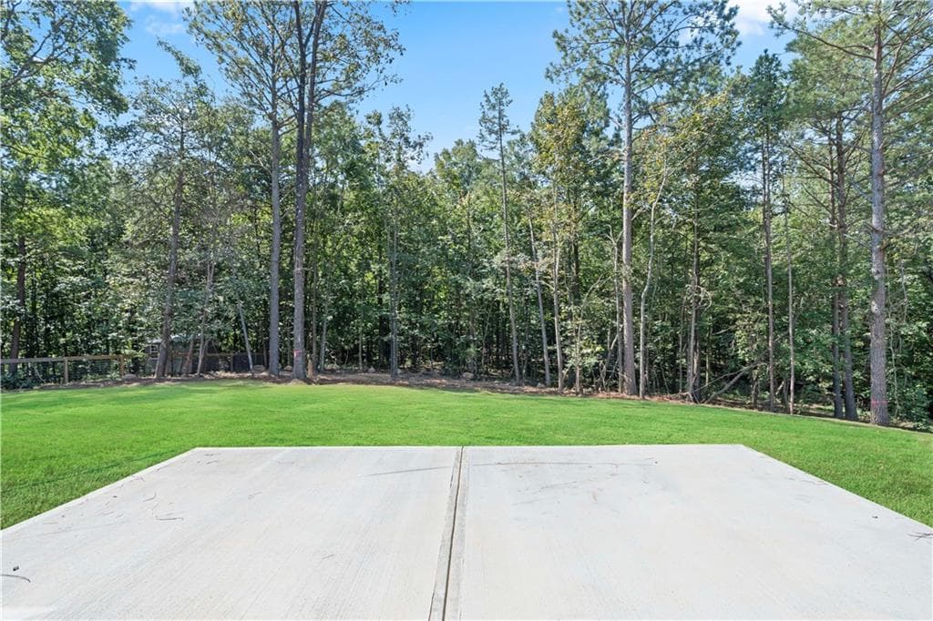 4 bedroom, 2 bathroom, 1,925 sq ft single family residence for sale at 196 Talon Drive, Rydal, GA 30171 — photo 4