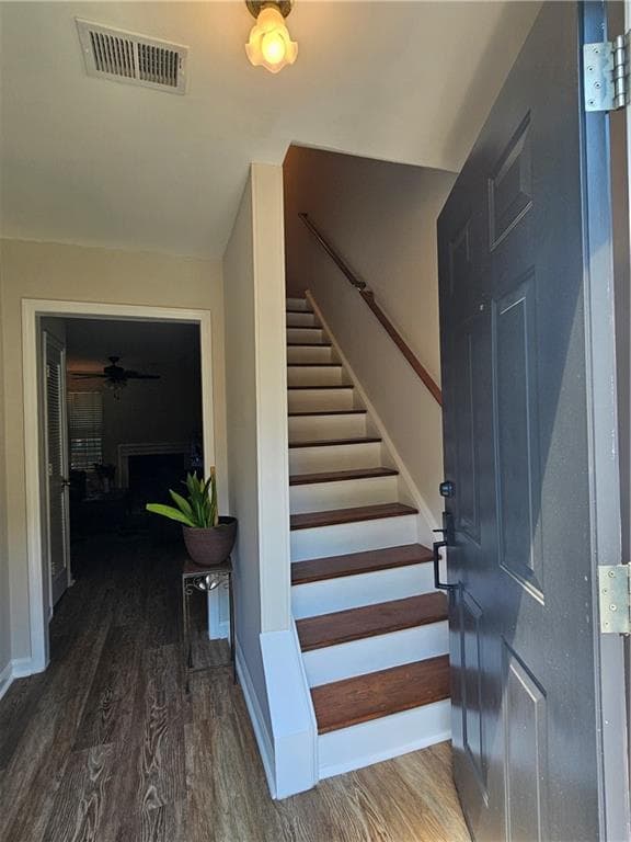 2 bedroom, 3 bathroom, 1,244 sq ft townhouse under contract at 276 Juliet Lane, Marietta, GA 30008 — photo 2