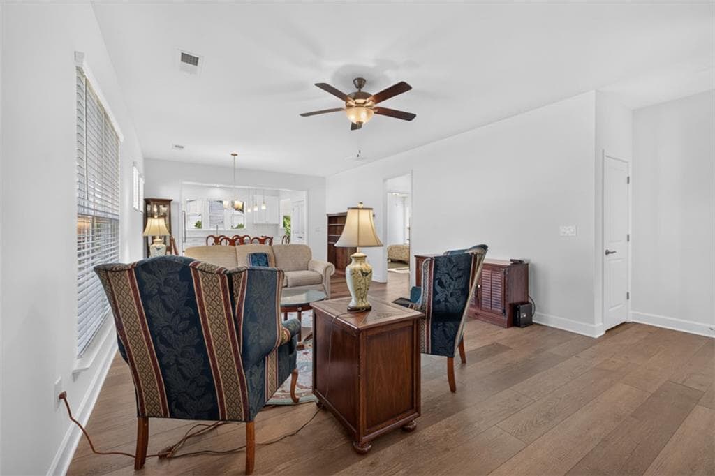 3 bedroom, 2 bathroom, 1,600 sq ft single family residence under contract at 5939 Rollingwood Way, Hoschton, GA 30548 — photo 5