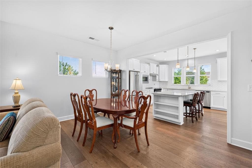 3 bedroom, 2 bathroom, 1,600 sq ft single family residence under contract at 5939 Rollingwood Way, Hoschton, GA 30548 — photo 7