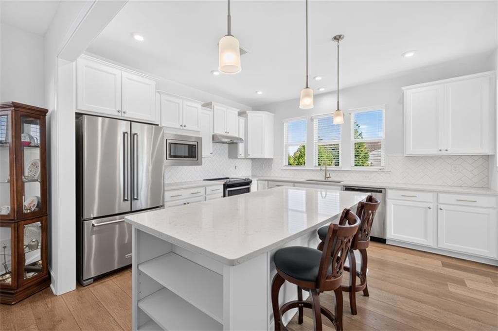 3 bedroom, 2 bathroom, 1,600 sq ft single family residence under contract at 5939 Rollingwood Way, Hoschton, GA 30548 — photo 10