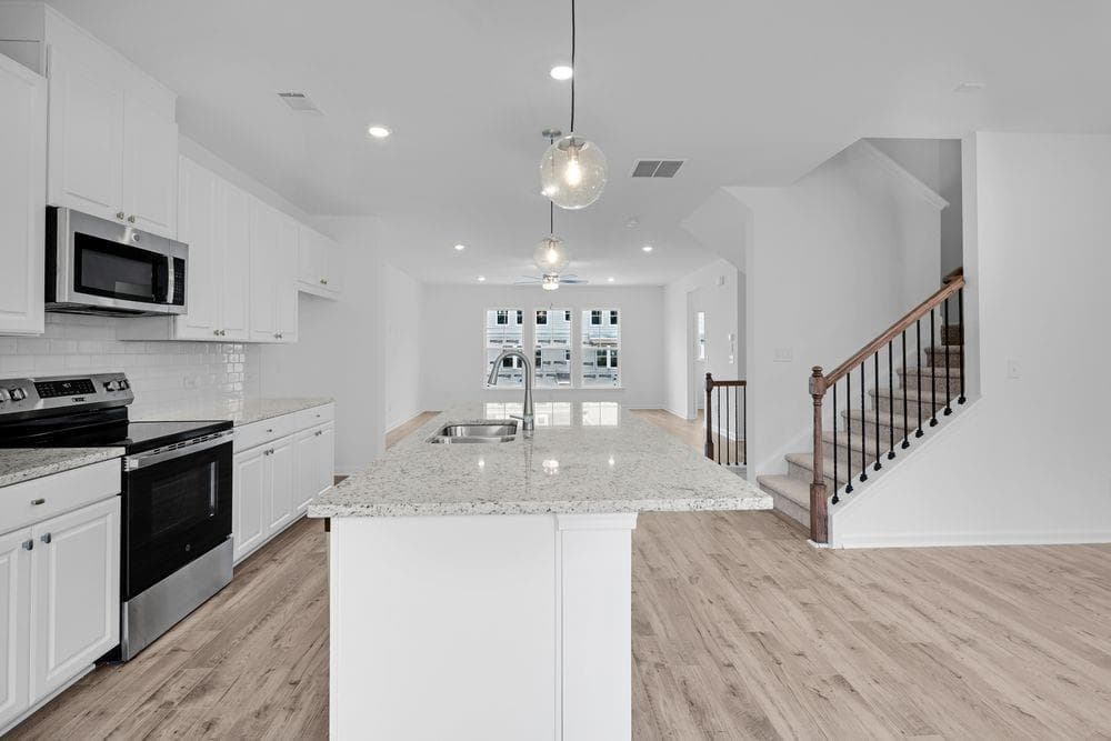 4 bedroom, 4 bathroom, 2,375 sq ft townhouse under contract at 2843 Rosehall Way, Lawrenceville, GA 30043 — photo 10