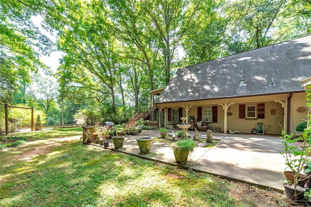 4 bedroom, 4 bathroom, 3,252 sq ft single family residence for sale at 3154 Highway 155, Mcdonough, GA 30252 — photo 4