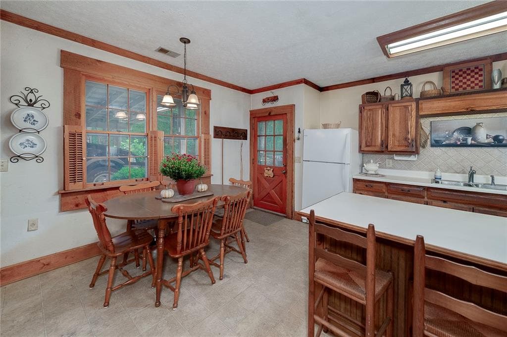 4 bedroom, 4 bathroom, 3,252 sq ft single family residence for sale at 3154 Highway 155, Mcdonough, GA 30252 — photo 10