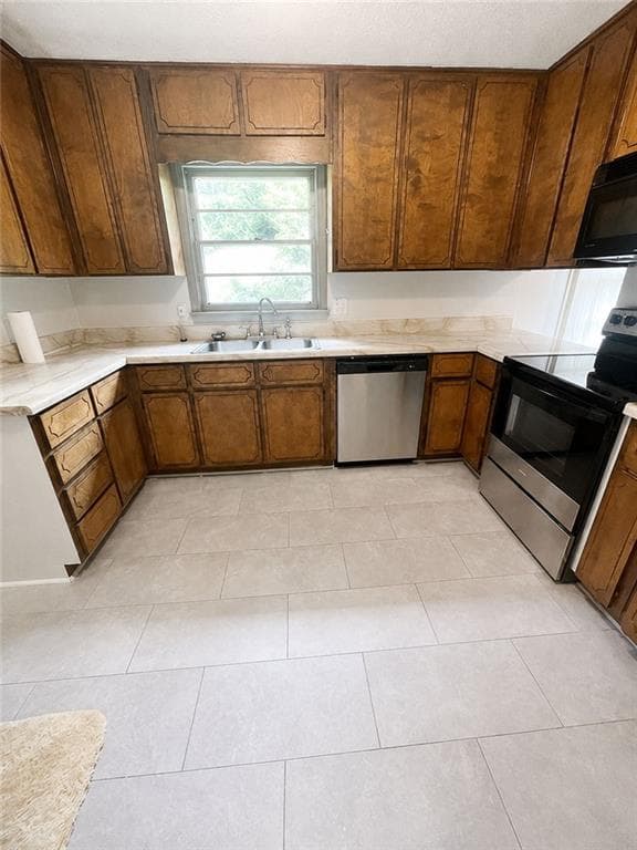 3 bedroom, 2 bathroom, 1,080 sq ft single family residence for sale at 203 Briarwood Drive, Dallas, GA 30132 — photo 6