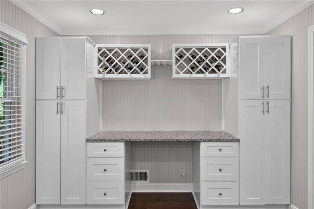 4 bedroom, 3 bathroom, 3,703 sq ft single family residence for sale at 4371 Vintage Lane, Dunwoody, GA 30338 — photo 8