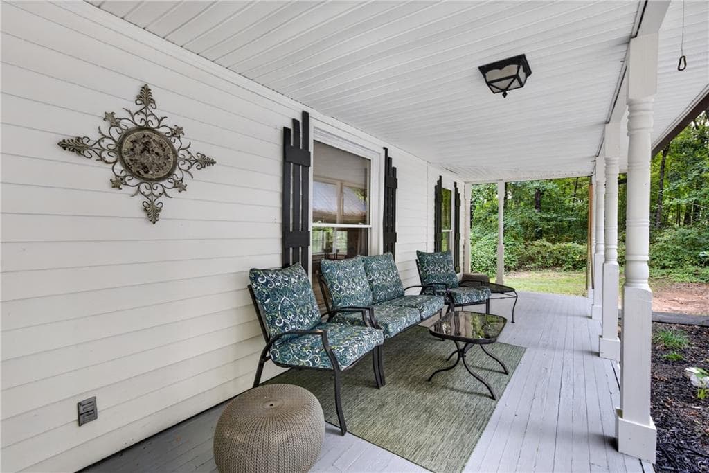 4 bedroom, 4 bathroom, 3,277 sq ft single family residence for sale at 2856 Old Peachtree Road, Dacula, GA 30019 — photo 6