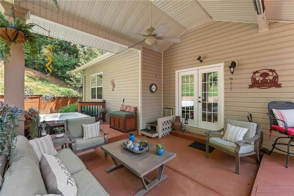 3 bedroom, 3 bathroom, 2,272 sq ft single family residence under contract at 4526 Old Princeton Ridge, Gainesville, GA 30506 — photo 4