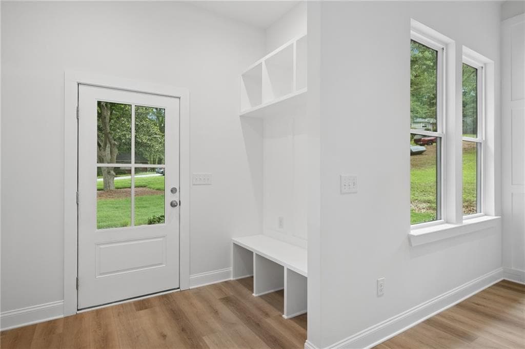 3 bedroom, 2 bathroom, 1,670 sq ft single family residence for sale at 2593 Abner Place, Atlanta, GA 30318 — photo 8