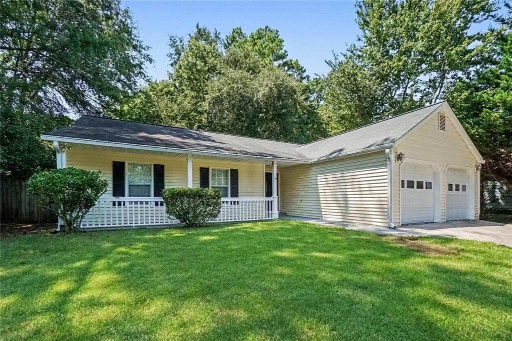 3 bedroom, 2 bathroom, 1,396 sq ft single family residence for sale at 911 Riverstone Way, Woodstock, GA 30188 — photo 2