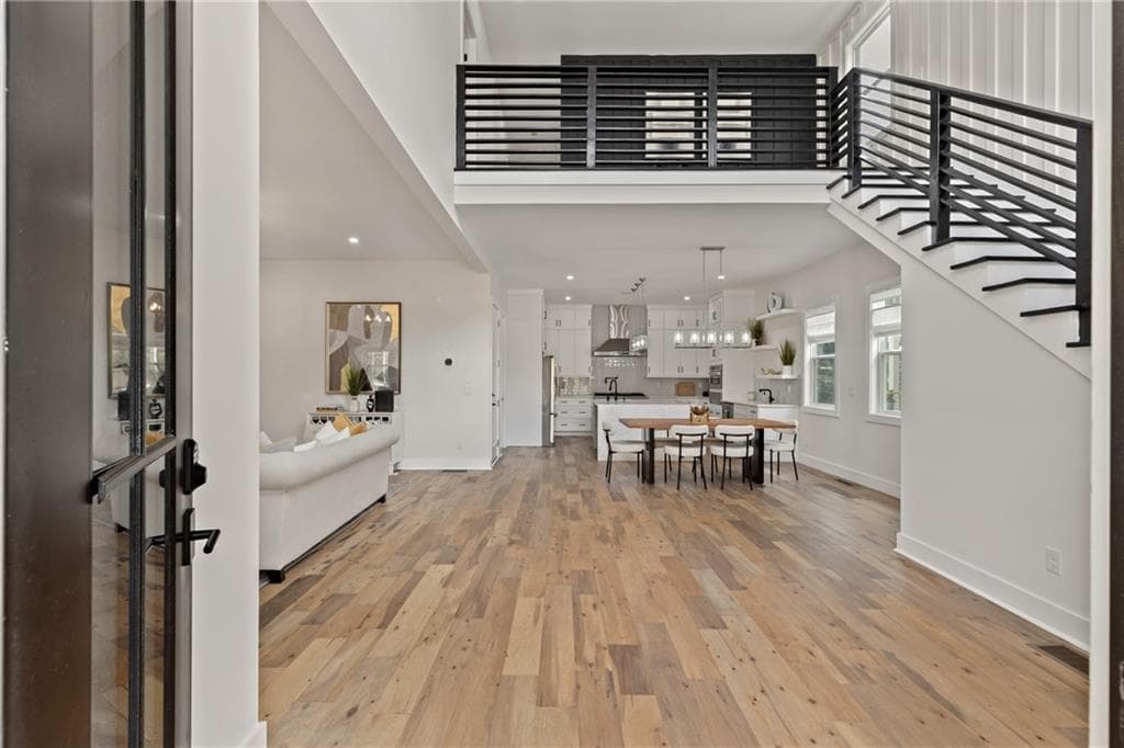 5 bedroom, 4 bathroom, 3,900 sq ft single family residence for sale at 2014 Cambridge Avenue, College Park, GA 30337 — photo 5