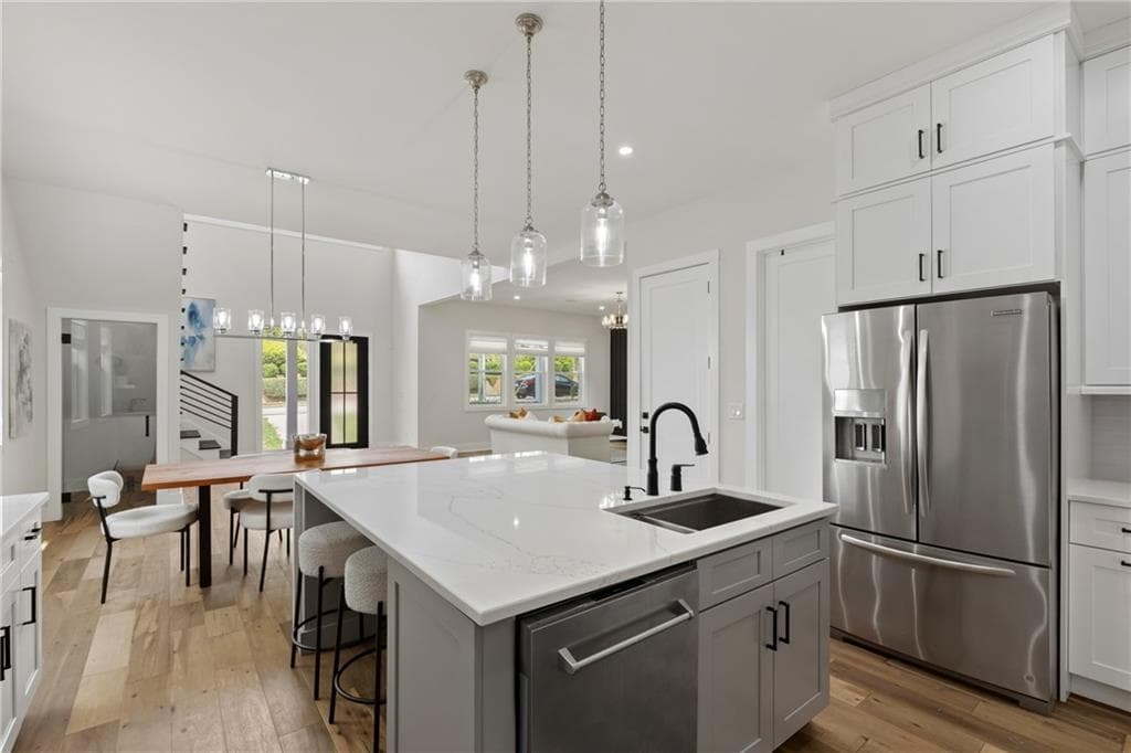 5 bedroom, 4 bathroom, 3,900 sq ft single family residence for sale at 2014 Cambridge Avenue, College Park, GA 30337 — photo 10