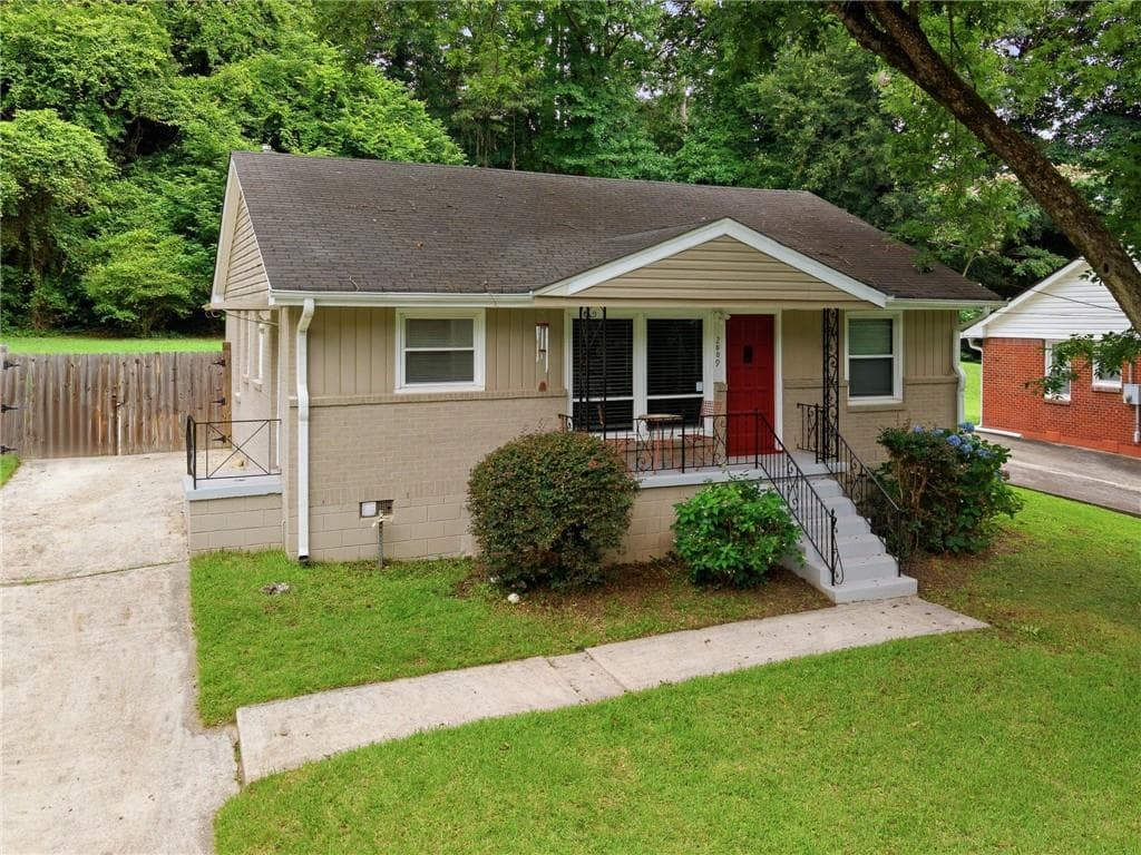 3 bedroom, 2 bathroom, 1,088 sq ft single family residence under contract at 2609 Harmony Way, Atlanta, GA 30344