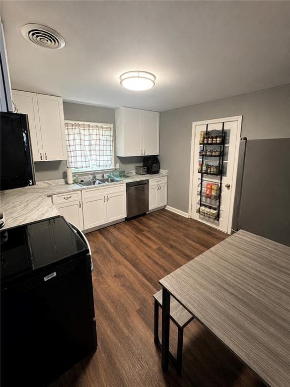4 bedroom, 2 bathroom, 1,540 sq ft single family residence for sale at 1821 Sandringham Drive, Atlanta, GA 30311 — photo 4