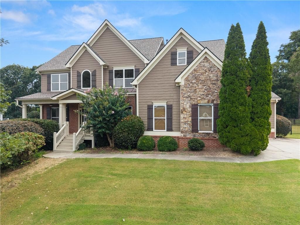 6 bedroom, 5 bathroom, 4,677 sq ft single family residence under contract at 6750 Scottsfield Trace, Cumming, GA 30028 — photo 2