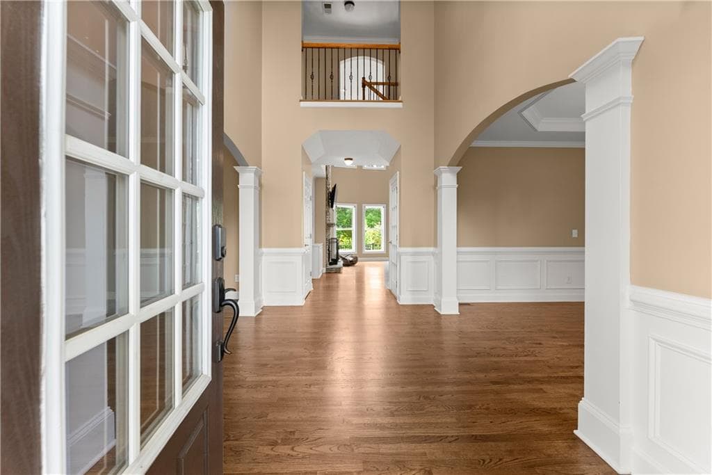 6 bedroom, 5 bathroom, 4,677 sq ft single family residence under contract at 6750 Scottsfield Trace, Cumming, GA 30028 — photo 6