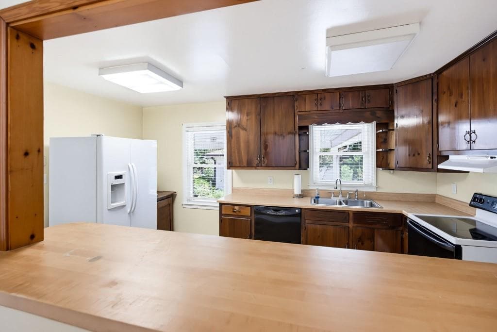 3 bedroom, 2 bathroom, 1,412 sq ft single family residence for sale at 1024 Oakdale Drive, Smyrna, GA 30080 — photo 10