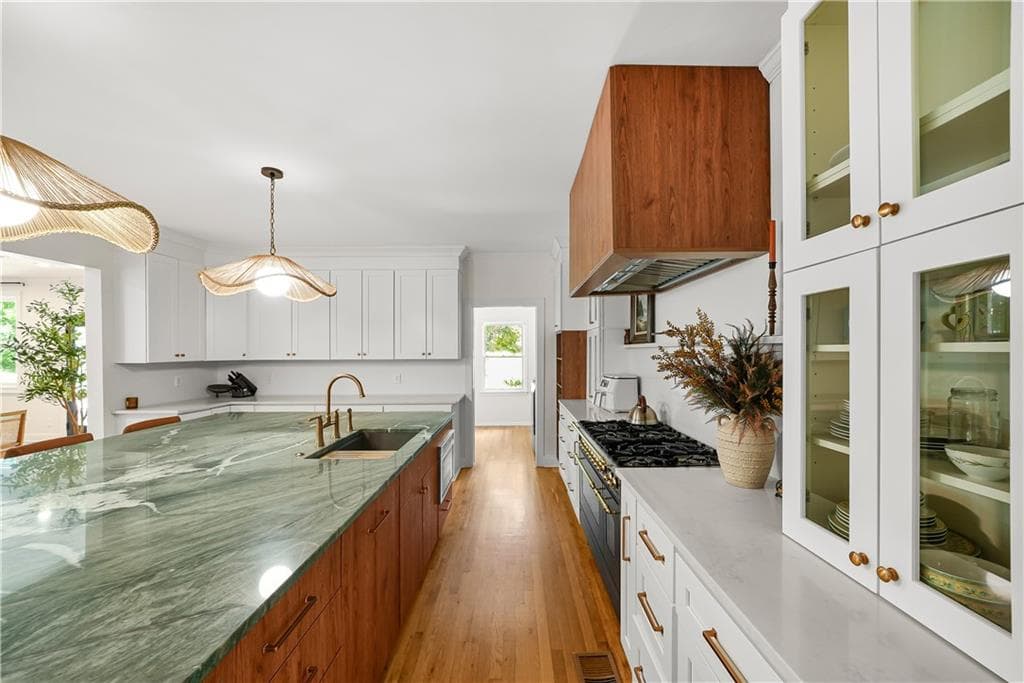 5 bedroom, 6 bathroom, 8,189 sq ft single family residence for sale at 5102 Chastleton Drive, Stone Mountain, GA 30087 — photo 10