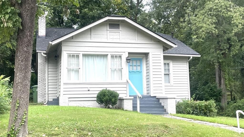 3 bedroom, 2 bathroom, 3,040 sq ft single family residence for rent at 770 N Evelyn Place, Atlanta, GA 30318 for $1,900 a month
