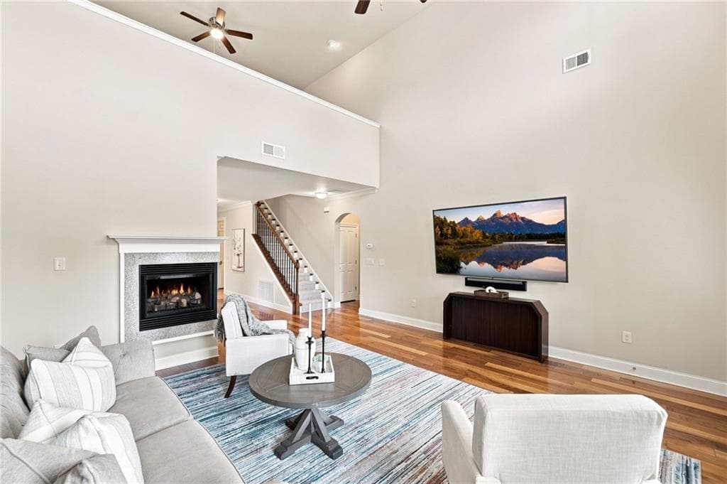 3 bedroom, 3 bathroom, 2,147 sq ft townhouse for sale at 7920 Pierpoint Lane, Alpharetta, GA 30005 — photo 8
