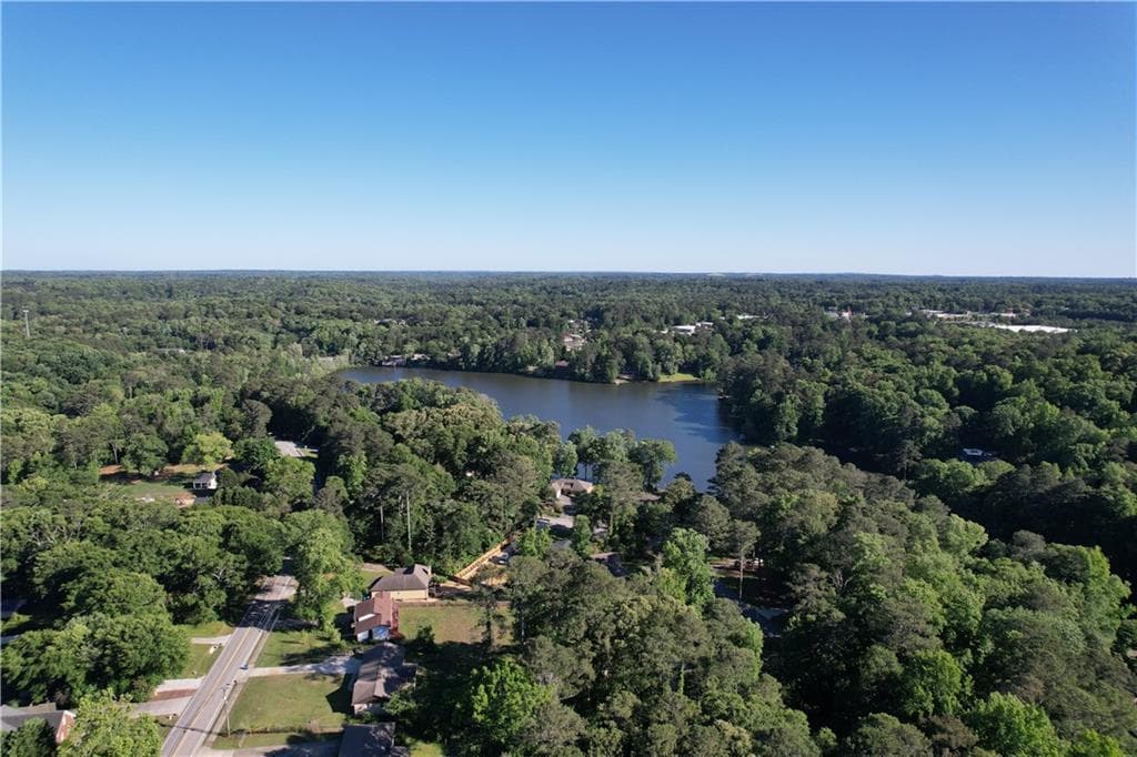 3 bedroom, 4 bathroom, 2,435 sq ft single family residence for sale at 4597 Alpine Drive, Lilburn, GA 30047 — photo 2