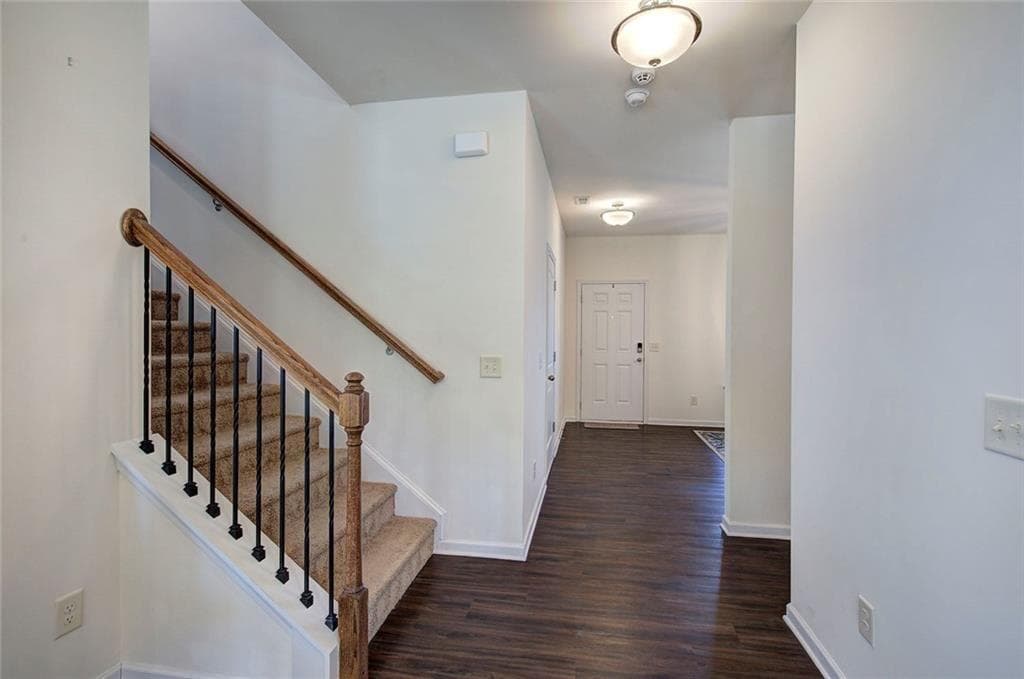 4 bedroom, 3 bathroom, 2,005 sq ft single family residence for sale at 8 Joplin Street, Rome, GA 30161 — photo 7