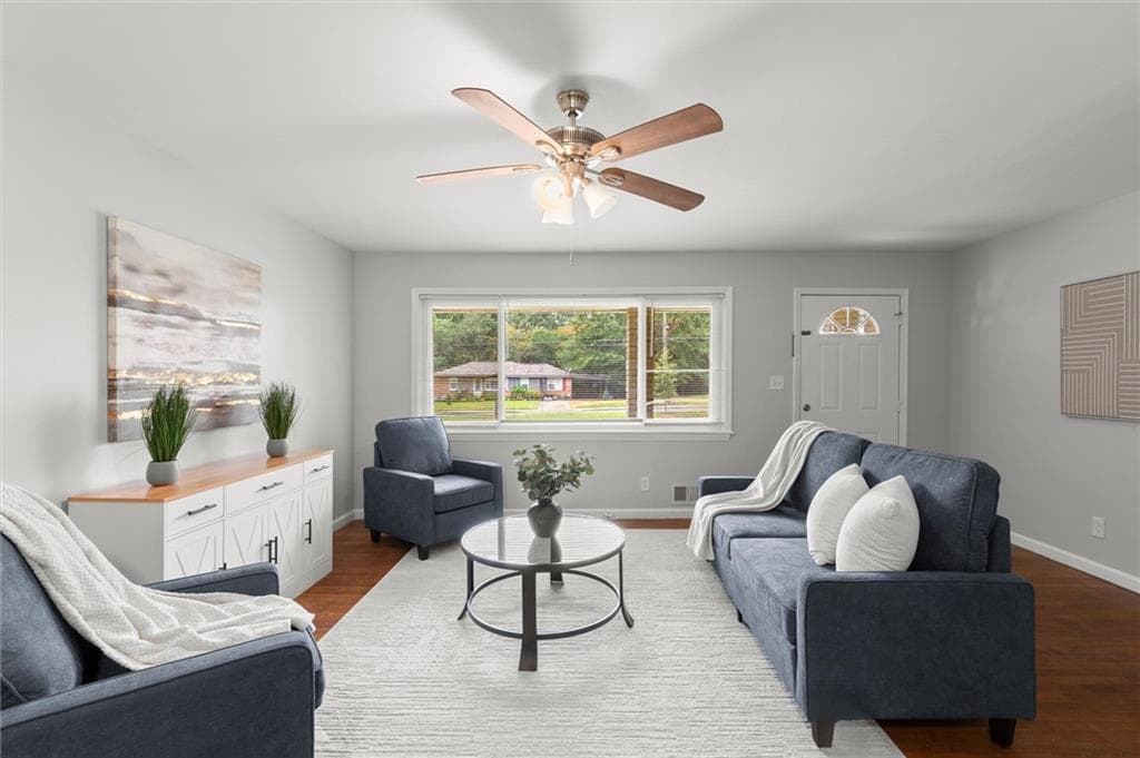 3 bedroom, 2 bathroom, 1,293 sq ft single family residence under contract at 677 N Hairston Road, Stone Mountain, GA 30083 — photo 6