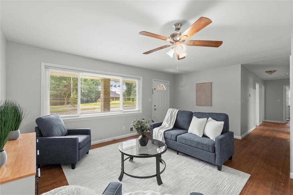 3 bedroom, 2 bathroom, 1,293 sq ft single family residence under contract at 677 N Hairston Road, Stone Mountain, GA 30083 — photo 7