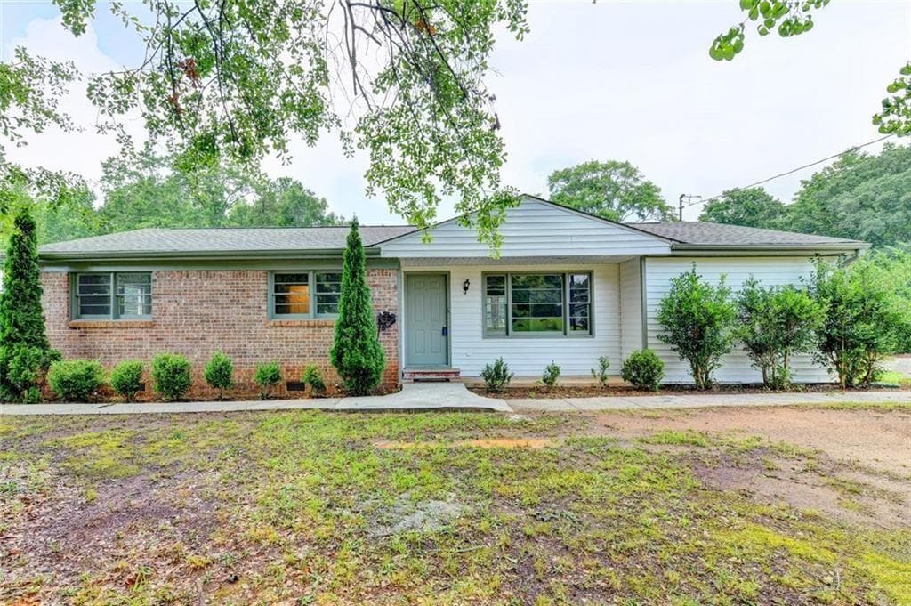 4 bedroom, 2 bathroom, 1,299 sq ft single family residence for sale at 85 Georgia Road, Covington, GA 30016 — photo 1 of 37