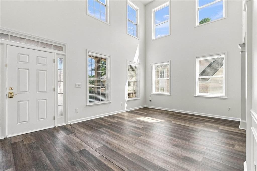 5 bedroom, 4 bathroom, 3,679 sq ft single family residence for sale at 1015 Liberty Ives Drive, Auburn, GA 30011 — photo 7