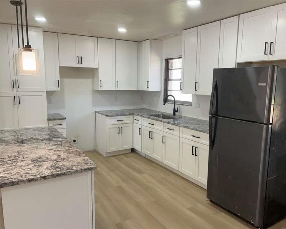 4 bedroom, 2 bathroom, 1,326 sq ft single family residence for sale at 723 Sheffield Road, Norcross, GA 30071 — photo 5