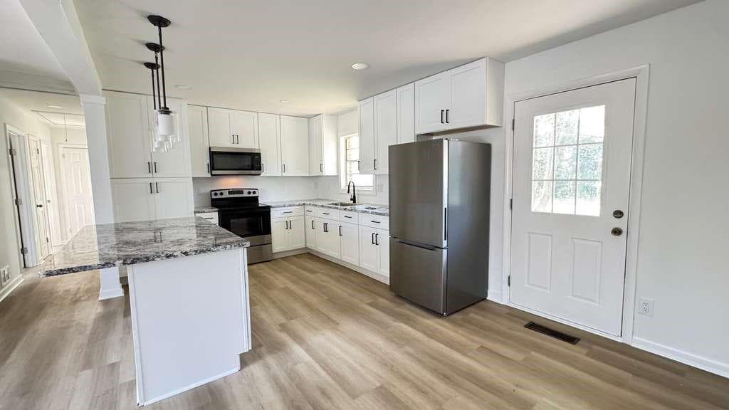 4 bedroom, 2 bathroom, 1,326 sq ft single family residence for sale at 723 Sheffield Road, Norcross, GA 30071 — photo 8