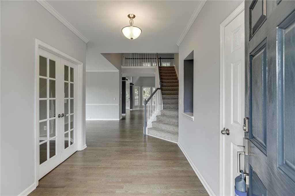 7 bedroom, 6 bathroom, 5,086 sq ft single family residence for sale at 7563 Brookstone Circle, Flowery Branch, GA 30542 — photo 4