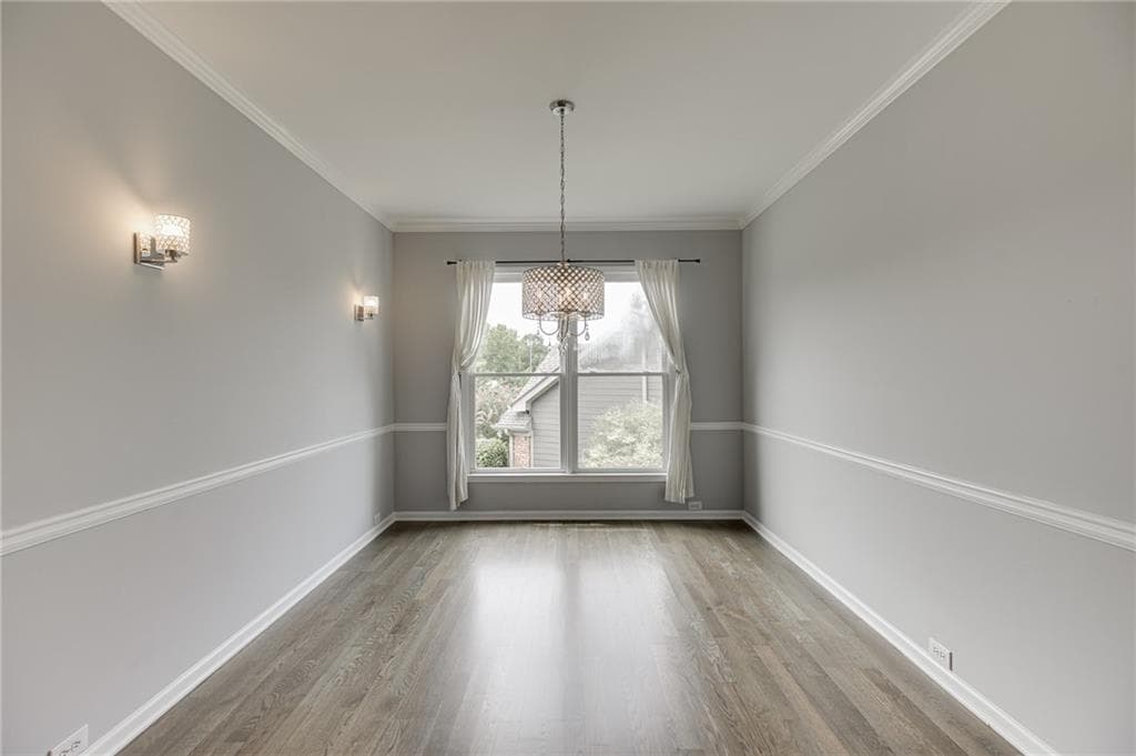 7 bedroom, 6 bathroom, 5,086 sq ft single family residence for sale at 7563 Brookstone Circle, Flowery Branch, GA 30542 — photo 8
