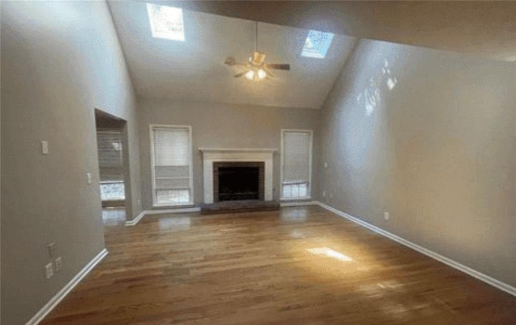 4 bedroom, 3 bathroom, 3,359 sq ft single family residence for sale at 1347 Velvet Creek Way, Marietta, GA 30008 — photo 2