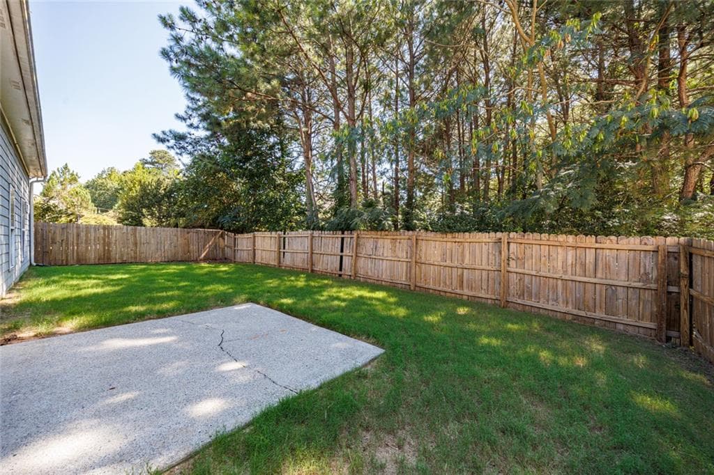 4 bedroom, 3 bathroom, 2,784 sq ft single family residence for sale at 560 Roland Manor Drive, Dacula, GA 30019 — photo 6