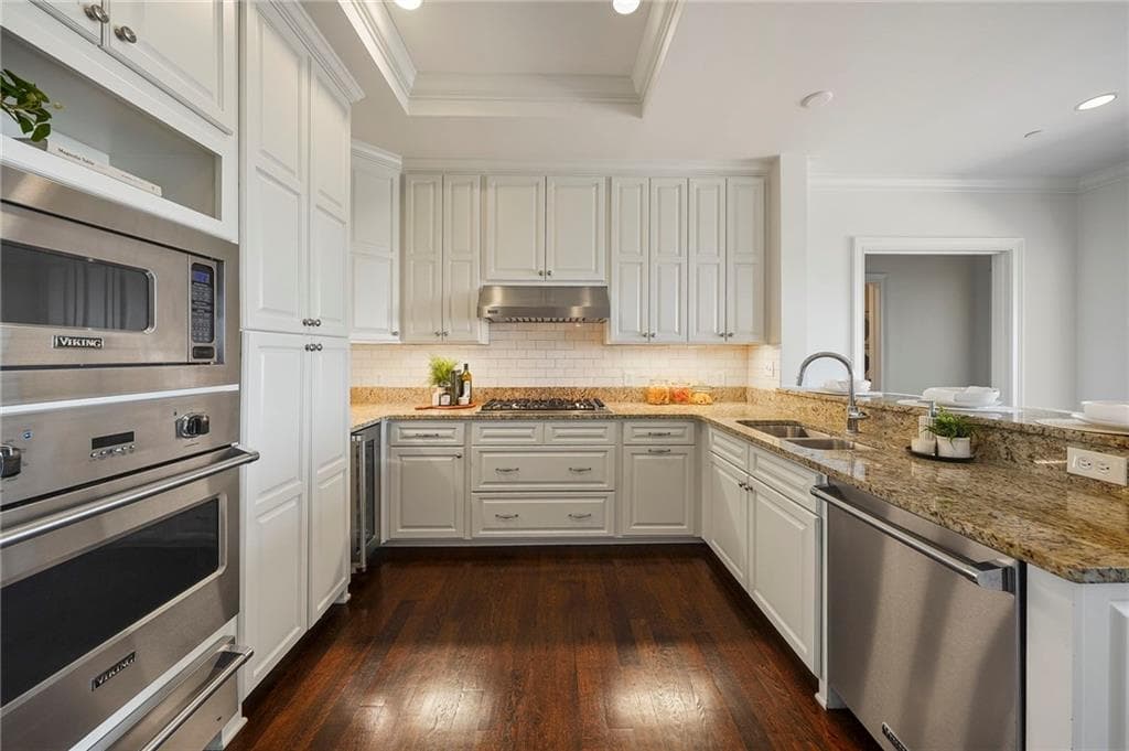 2 bedroom, 2 bathroom, 1,766 sq ft condominium for sale at 2700 Paces Ferry Road 203, Atlanta, GA 30339 — photo 5