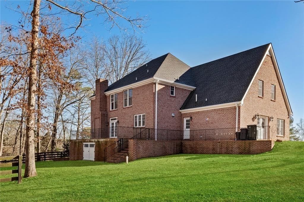 5 bedroom, 6 bathroom, 4,192 sq ft single family residence for sale at 1040 Little River Way, Alpharetta, GA 30004 — photo 10