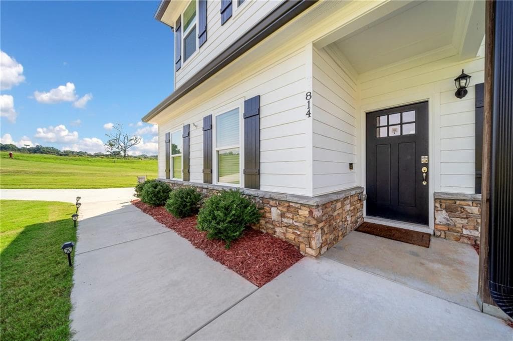 4 bedroom, 3 bathroom, 2,564 sq ft single family residence under contract at 814 Wilbanks Road, Alto, GA 30510 — photo 5