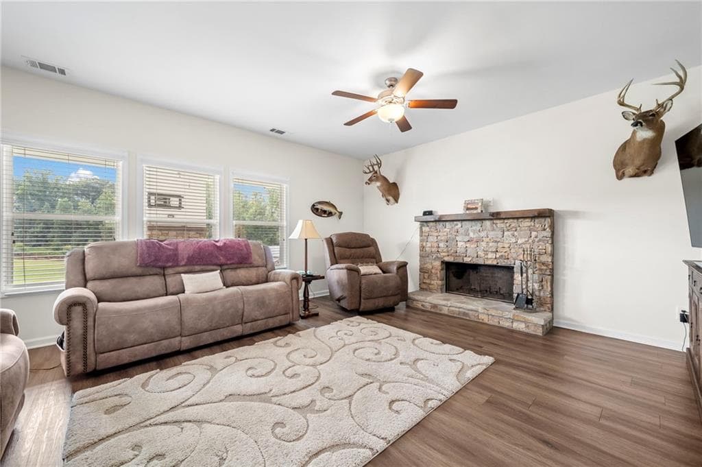 4 bedroom, 3 bathroom, 2,564 sq ft single family residence under contract at 814 Wilbanks Road, Alto, GA 30510 — photo 8