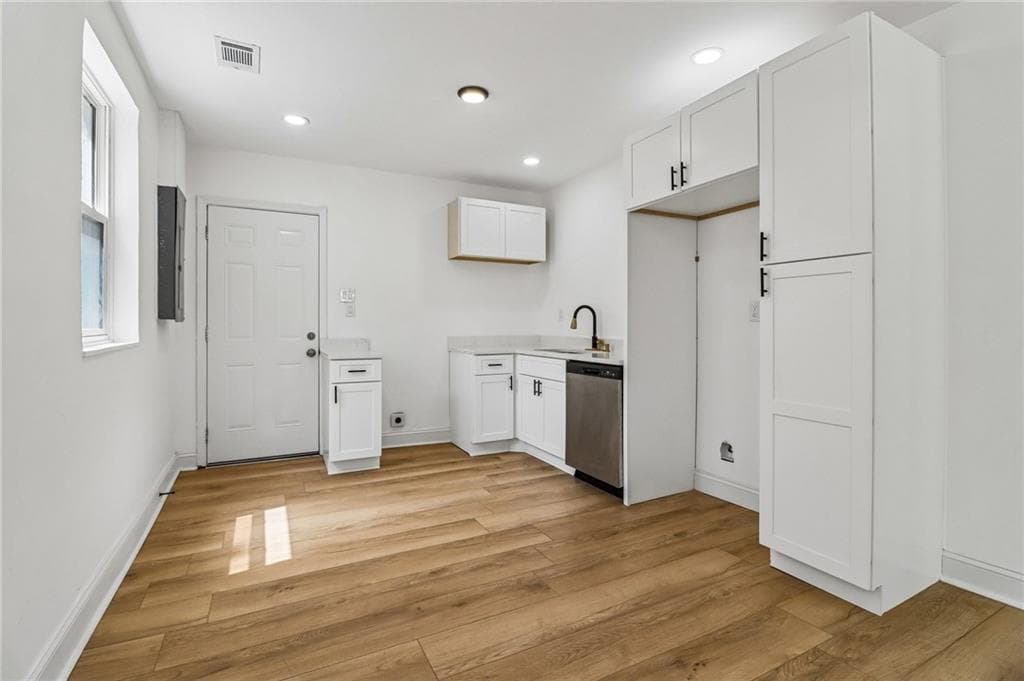 2 bedroom, 1 bathroom, 929 sq ft single family residence under contract at 1355 Graymont Drive, Atlanta, GA 30310 — photo 8