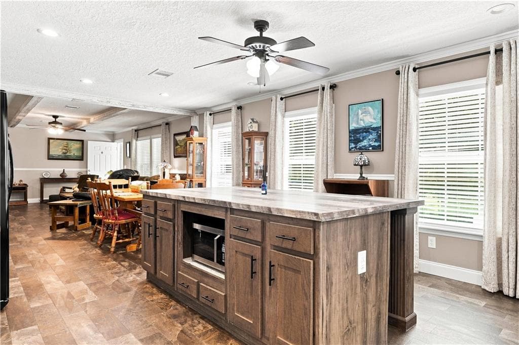 3 bedroom, 2 bathroom, 1,920 sq ft single family residence under contract at 657 Barnes Mountain Road, Ellijay, GA 30540 — photo 4