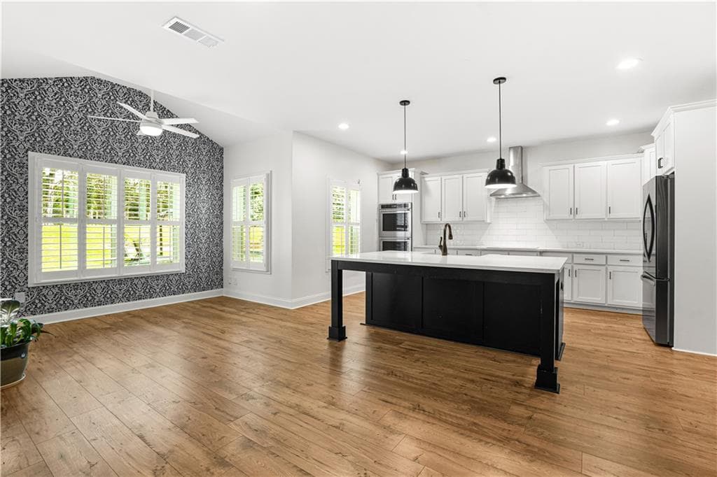 5 bedroom, 6 bathroom, 4,209 sq ft single family residence for sale at 695 Dead Oak Road, Senoia, GA 30276 — photo 9
