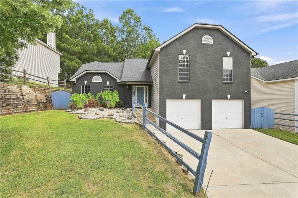3 bedroom, 3 bathroom, 2,170 sq ft single family residence under contract at 2455 Tolliver Drive, Ellenwood, GA 30294