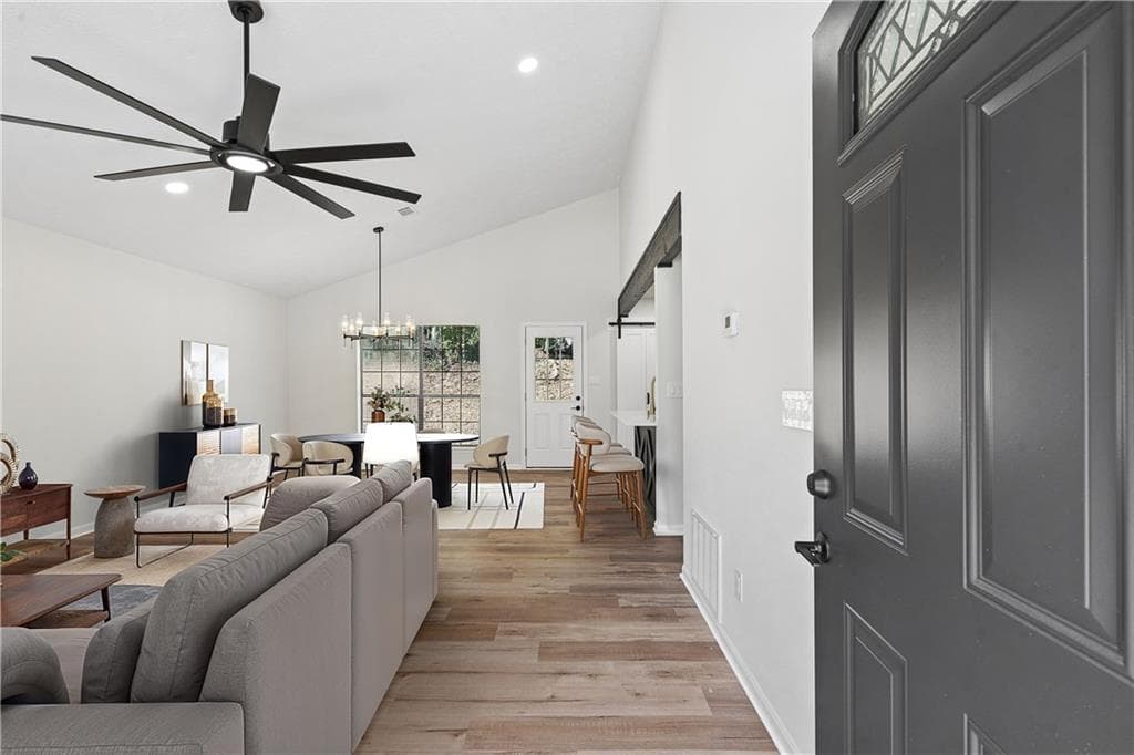 3 bedroom, 2 bathroom, 1,238 sq ft single family residence for sale at 6361 Valley Dale Drive, Riverdale, GA 30274 — photo 3