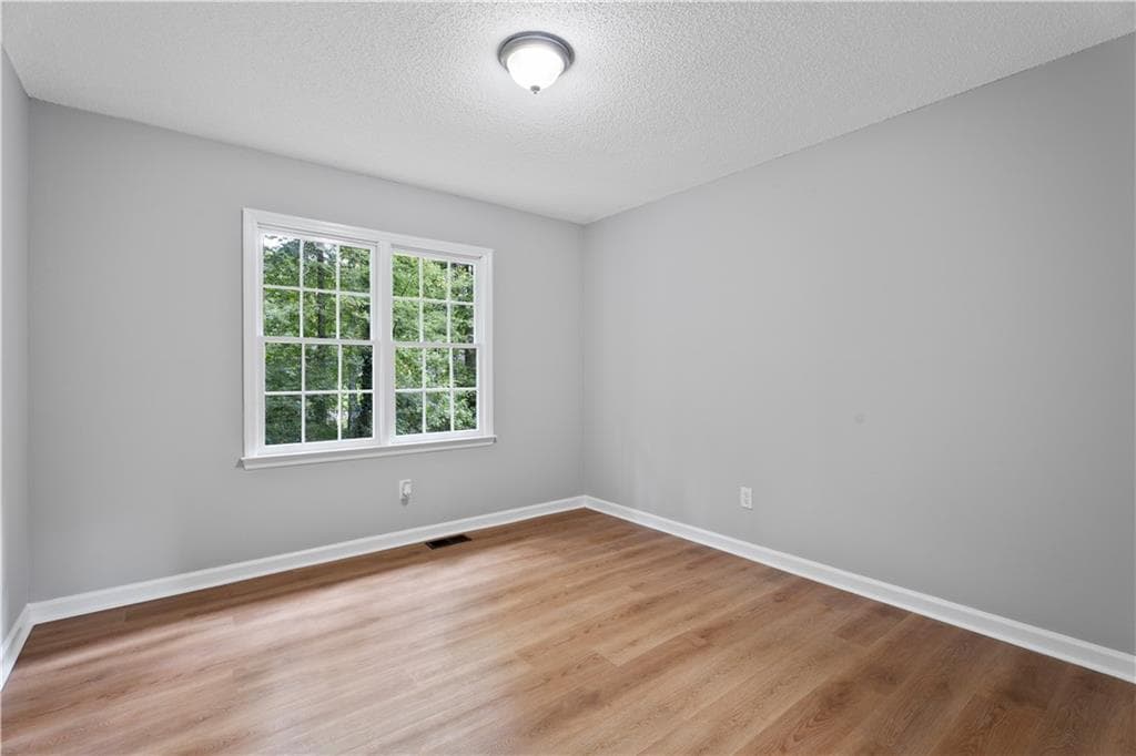 4 bedroom, 4 bathroom, 2,341 sq ft single family residence for sale at 1860 Hickory Creek Court, Acworth, GA 30102 — photo 10