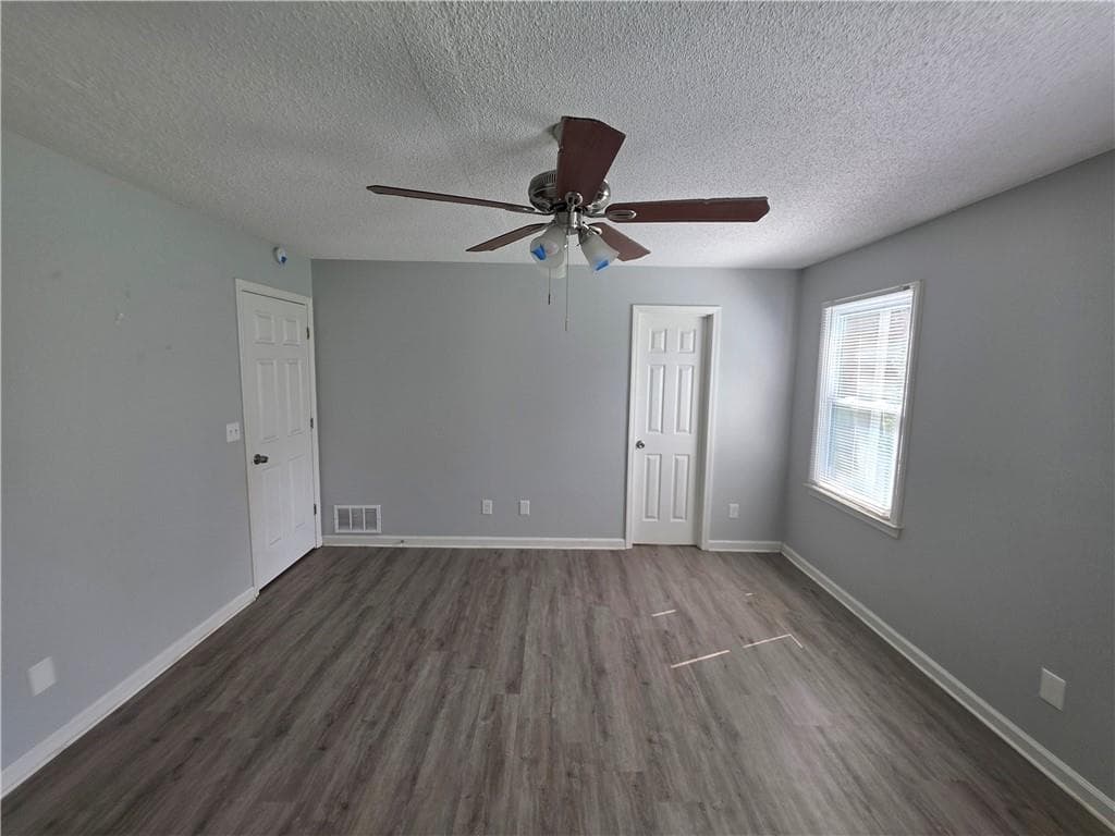 3 bedroom, 3 bathroom, 1,513 sq ft single family residence for sale at 3385 Sable Chase Lane, South Fulton, GA 30349 — photo 9