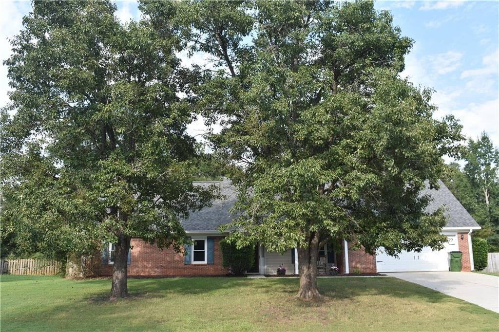 3 bedroom, 2 bathroom, 1,874 sq ft single family residence for sale at 3628 Cherry Creek Drive, Conyers, GA 30013 — photo 9