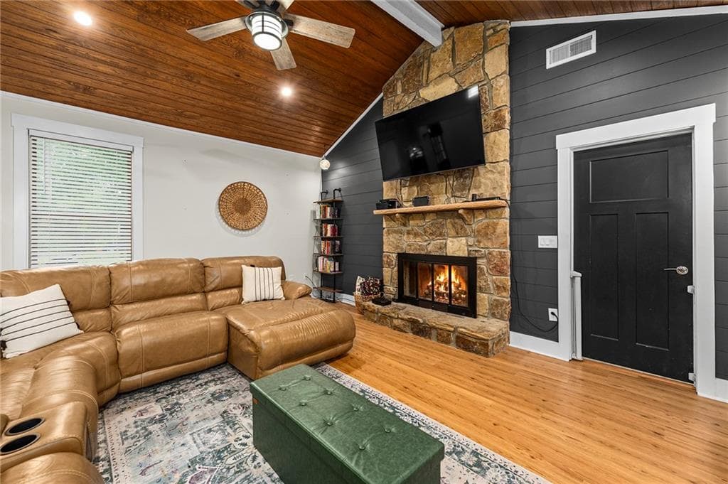 5 bedroom, 3 bathroom, 3,640 sq ft single family residence under contract at 4358 Inverary Walk, Roswell, GA 30075 — photo 8