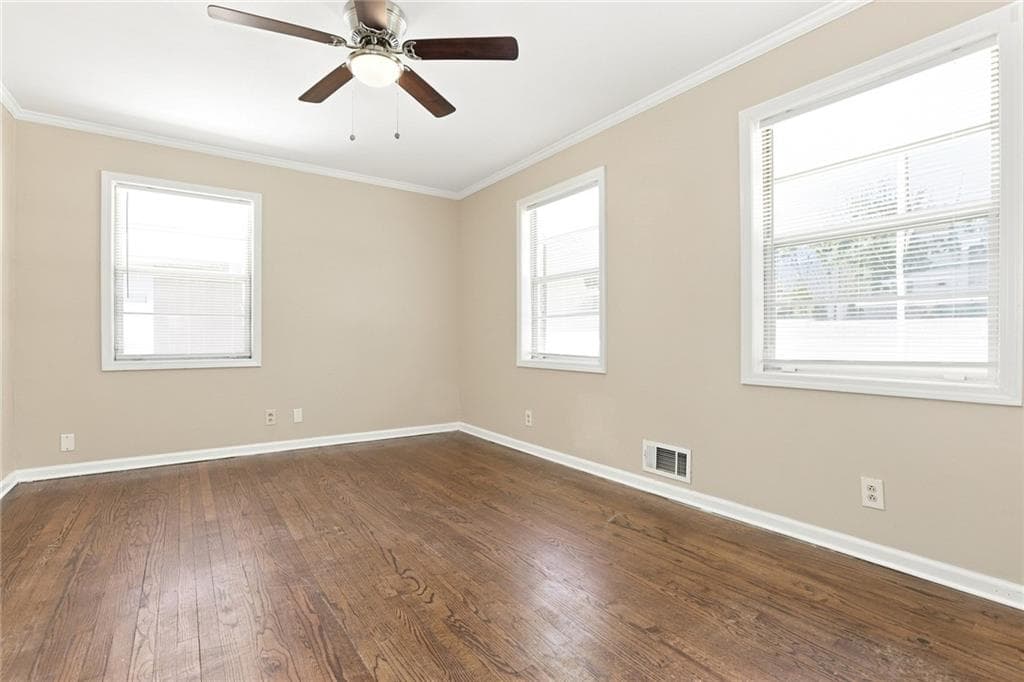 3 bedroom, 2 bathroom, 1,216 sq ft single family residence for rent at 2909 Briarwood Boulevard, East Point, GA 30344 for $1,790 a month — photo 9